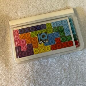 IQ XOXO educational puzzle travel kanoodle